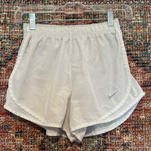 White Nike shorts size xs